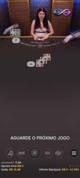 Infinite Blackjack da Evolution