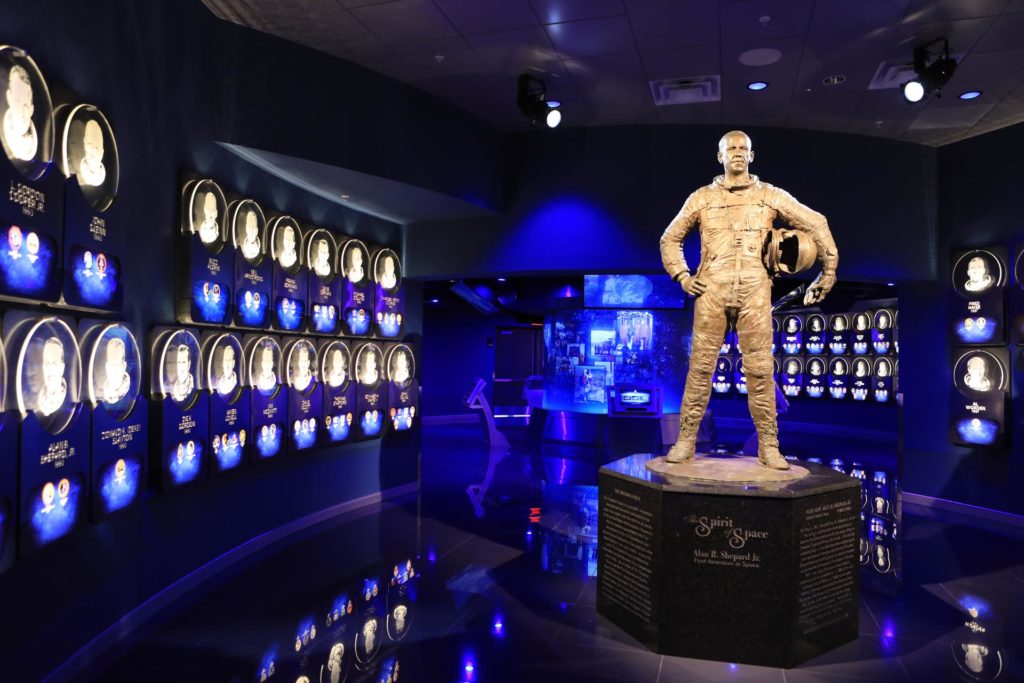 Iowa Casino Unveils Astronaut Exhibit
