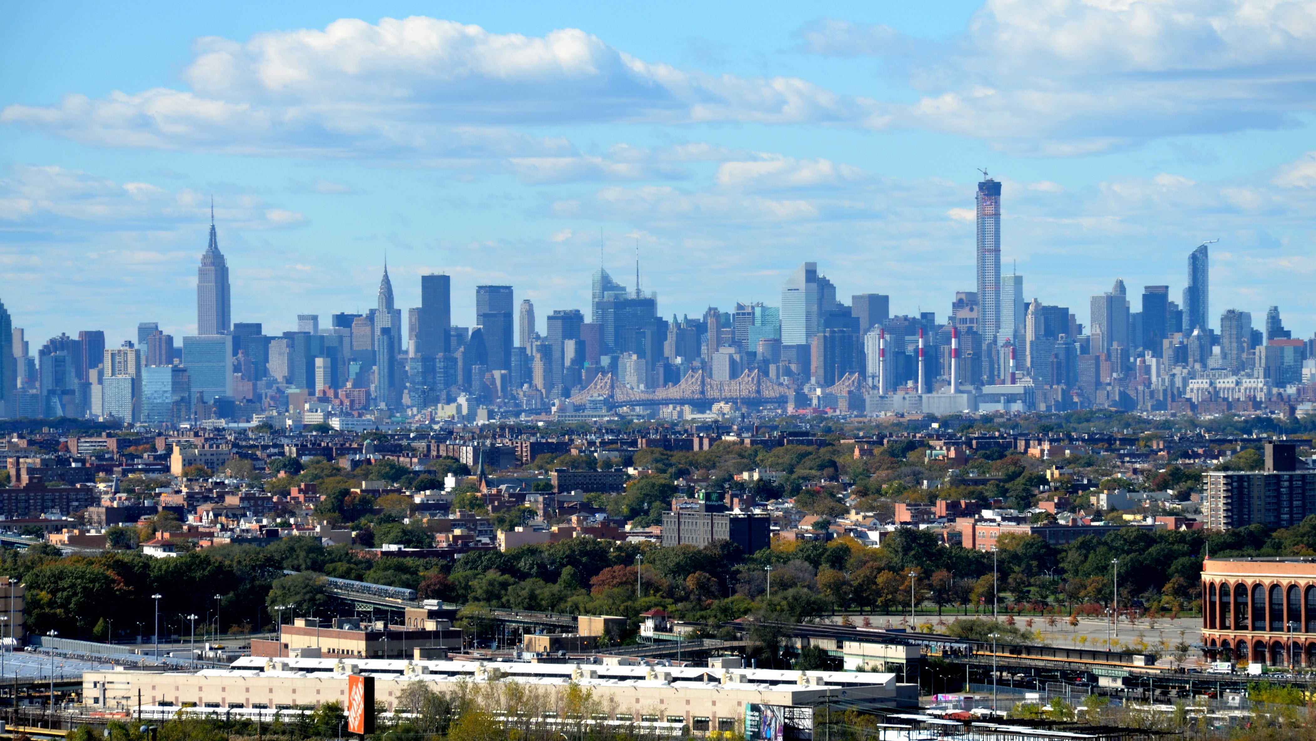 Queens Commission Stalls Design Vote Queens Commission Stalls Design Vote