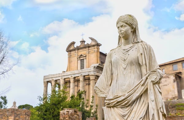 Statue vestal virgin rome