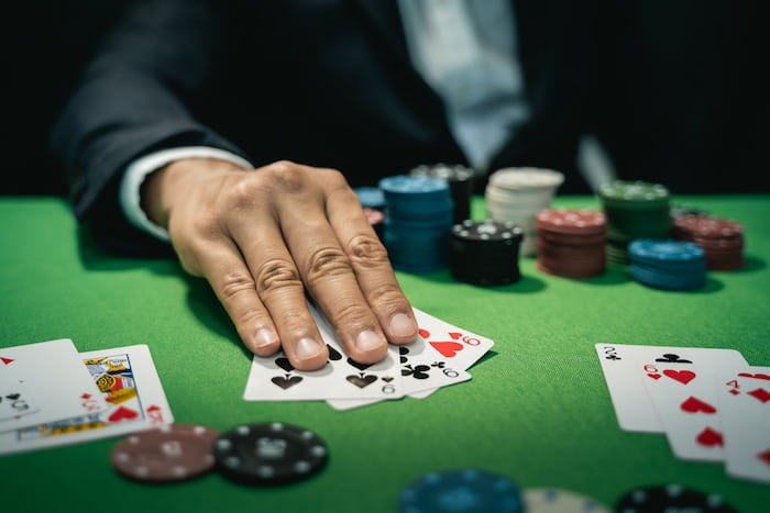 Let it ride poker tips strategy
