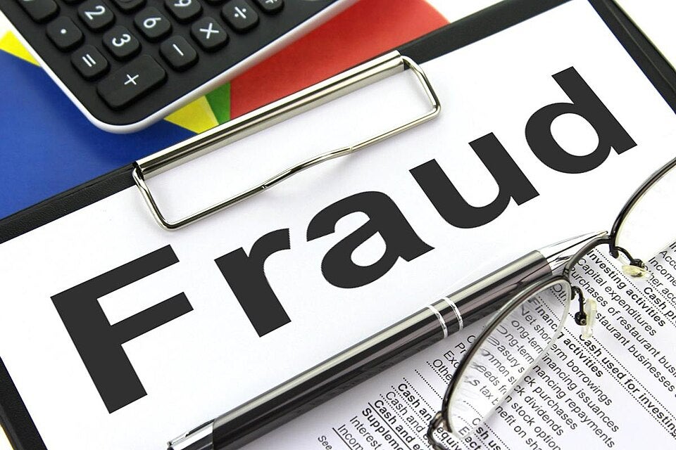 Travel agent jailed after stealing £500k from employer to fund online ...