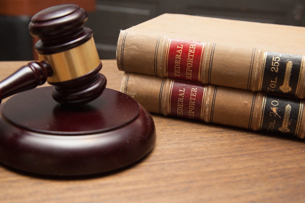 Judge to Allow Gambling Evidence in Illinois Official Trial