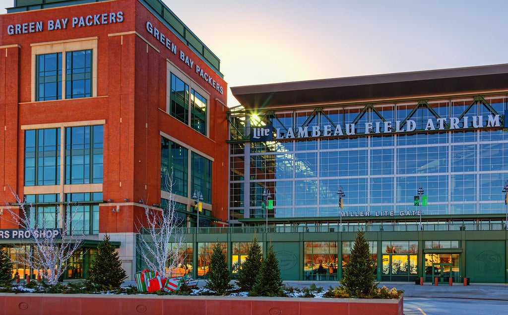 Packers Extend Oneida's Casino, Hotel Sponsorship