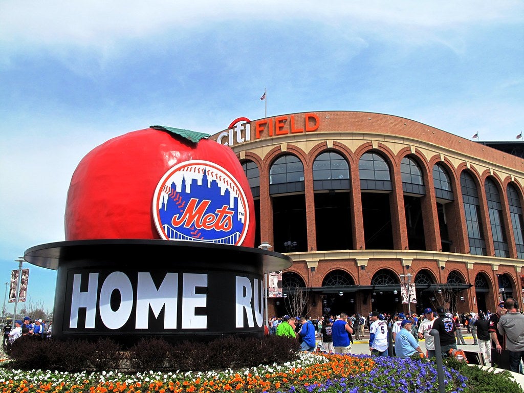 Committee Supports Mets Casino Project