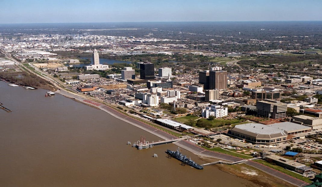 Photo by Michael Maples, U.S. Army Corps of Engineers, Public domain, via Wikimedia Commons