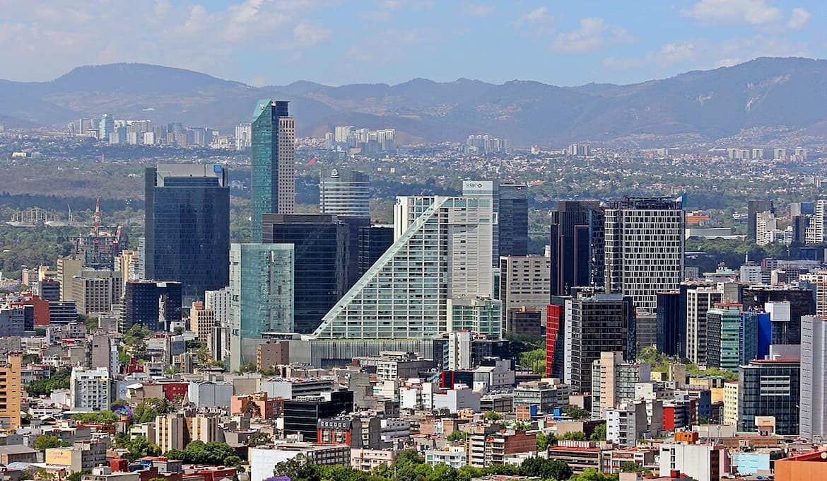 Photo by Alejandro Islas Photograph AC, CC BY 2.0, via Wikimedia Commons