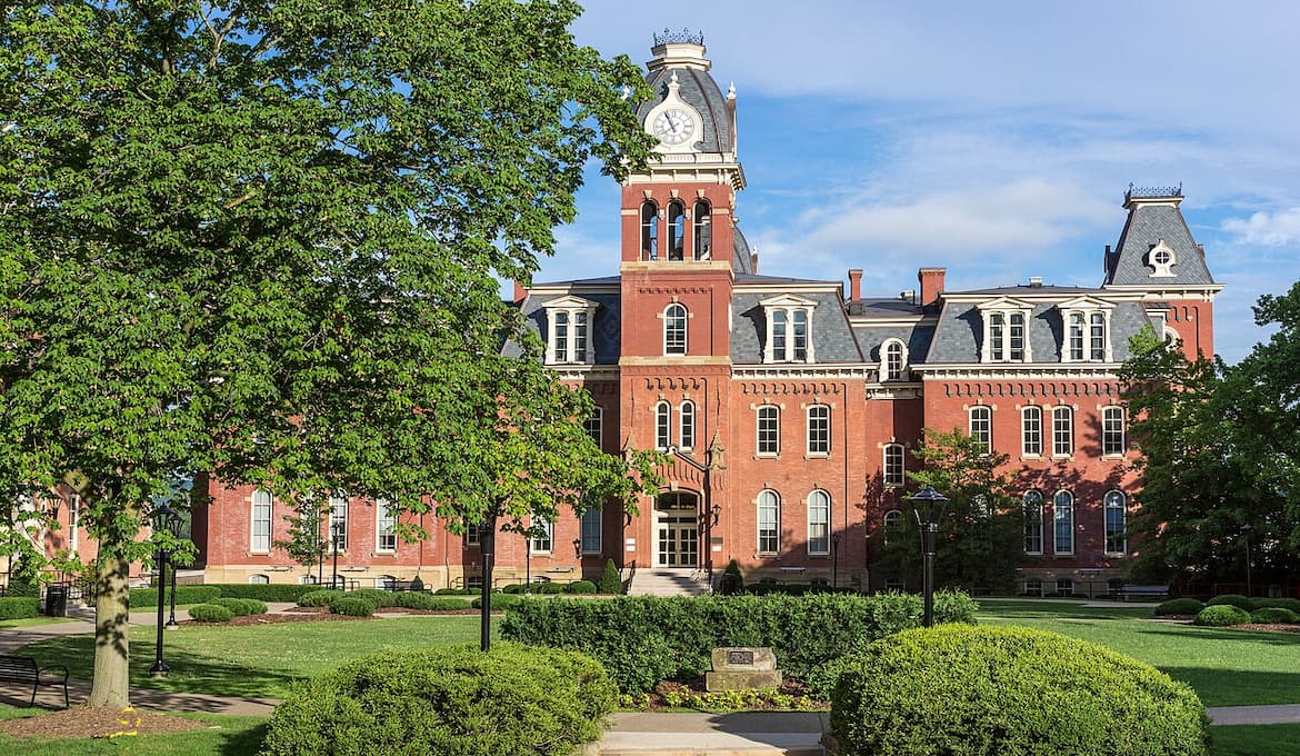 West Virginia University to Study Loss-Chasing Sports Bets Photo by Tom Long from Oak Island, USA, CC BY-SA 2.0, via Wikimedia Commons