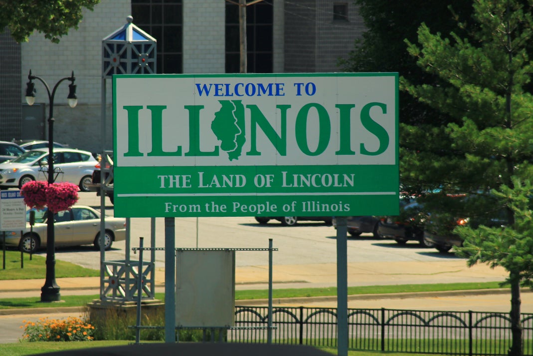 Illinois Resident Ponders Class-Action Lawsuit Against WOW Vegas Illinois Resident Ponders Class-Action Lawsuit Against WOW Vegas