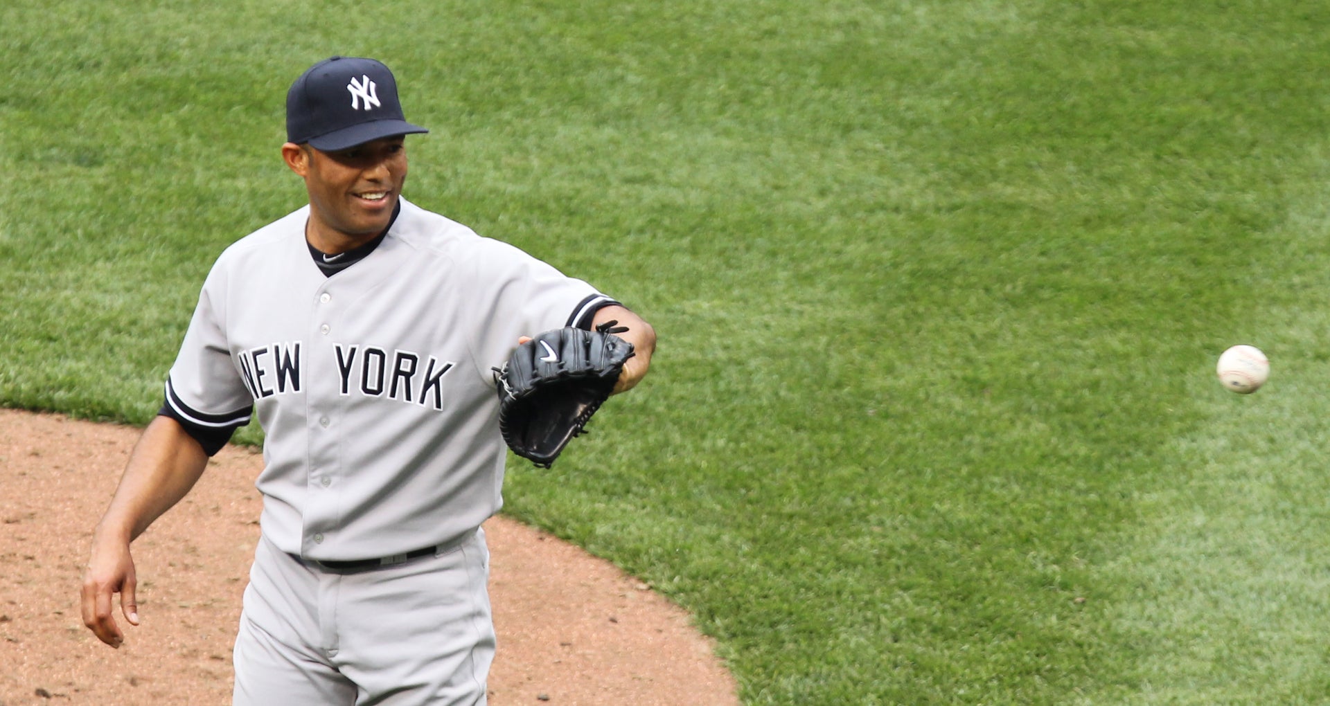 Former Yankee and Hall of Fame Pitcher Believes MLB Should Have a Salary Cap