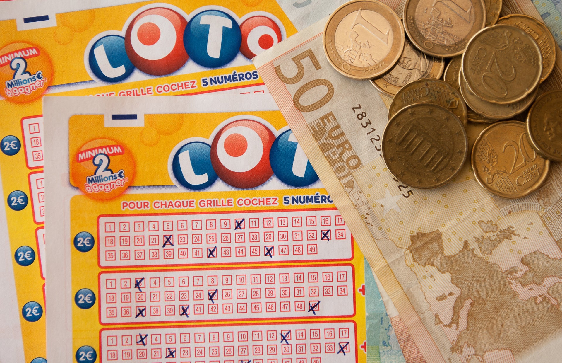 Lottery Tickets and Cash