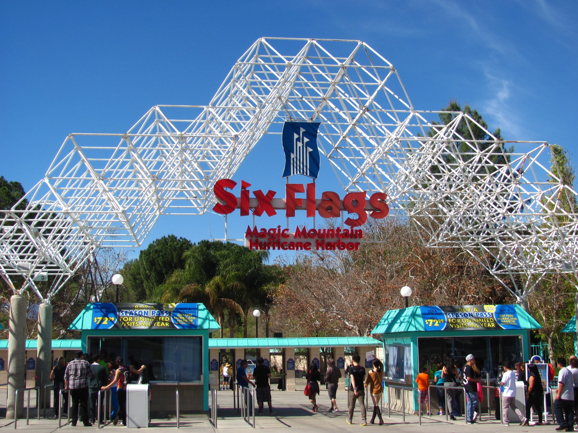 Six Flags to Sell Seven Theme Parks to EPR Properties for $331 Million