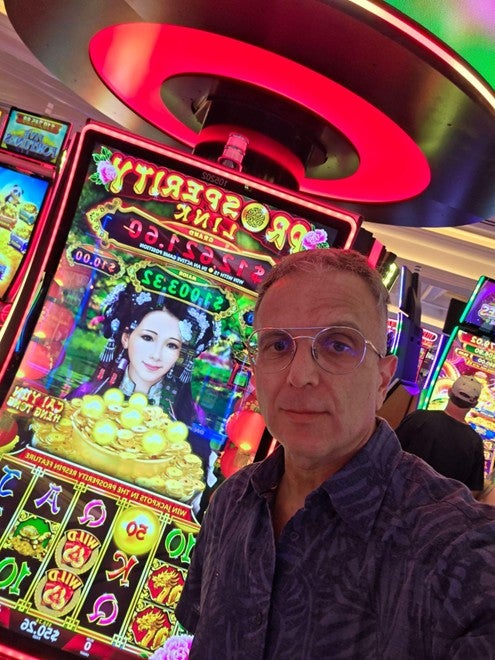 Prosperity Link Family Slots - Ziv Chen for Casino.Com