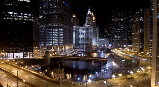 All Eyes on Illinois as Lawmakers and Sportsbooks Square Off Photo by GPA Photo Archive / Conal Gallagher, CC BY 2.0 via Wikimedia Commons